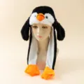 Süße Plüsch Pinguin Mütze mit beweglichen Ohren, warme Winter Cartoon Tierkappe für Damen. - M (56-58cm) / Schwarz Weißer Pinguin