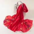 Châle écharpe rouge brodé style ethnique floral, foulard de protection solaire léger plage. - Rouge Vif