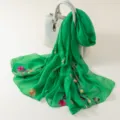Écharpe brodée de fleurs vertes pour femmes, châle léger d'été pour plage et protection solaire. - Vert Herbe