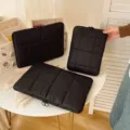 Quilted laptop sleeve 13 15 inch black minimalist padded notebook storage bag daily use - 11寸(竖款) / Black