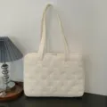 Sac cabas pour ordinateur matelassé écru avec broderie nœud, idéal pour PC 14 pouces. - Blanc Cassé