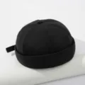 Solid black retro docker cap detail view, comfortable cotton fabric unisex casual hip hop hat. - M (56-58cm) / Black