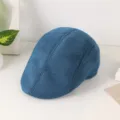 Classic blue flat cap for men, stylish ivy newsboy hat made of breathable fabric for summer. - One Size / Blue