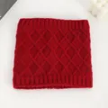 Roter dicker Strick-Halswärmer mit klassischem Rautenmuster für kalte Wintertage. - Nr. 17 Bordeauxrot Groß Diamant