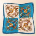 Klassisches blau-weisses quadratisches Seidentuch mit luxus Ketten und Schnallen Druck. - #24 Hellblau-beige Kutschenkette 90