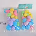 Oeufs de Paques en plastique colores en sacs transparents, ideaux pour la decoration de fete. - Ensemble 07