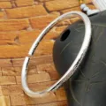 Brazalete abierto étnico vintage bañado en plata con motivos de bendición y estrellas - Estilo Bohemio Brazalete Abierto (4)