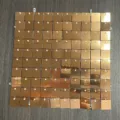 Panneau mural de sequins carrés dorés fond scintillant pour mariage fête décoration. - Champagne