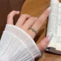 Elegante anello con fiore in turchese oro caffè, anello aperto elegante per donne. - Stile Traforato Turchese