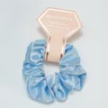 Détail chouchou en satin bleu clair avec carte cadeau demoiselle d'honneur Tie the Knot - Bleu