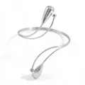 Bracciale aperto in metallo argentato da donna, accessorio gioiello da braccio a goccia. - placcatura con mantenimento del colore / Argento