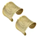 Retro breites Metall offenes Armband Set mit filigranen antiken Mandala Mustern. - B33 Mandala Geschnitzter Armreif / 2 Stück/Set / Gold