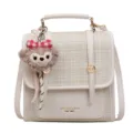 Sac à bandoulière à carreau pour femme, sac fourre-tout vintage avec pendentif ours mignon. - Avec Pendentif / Blanc Cassé