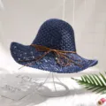 Chapeau de paille bleu marine pour femme, chapeau de plage ajouré avec nœud en cuir marron. - M (56-58cm) / Bleu marine