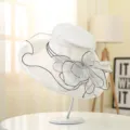 White organza sun hat for women elegant wide brim beach sun protection hat with mesh flower - One Size / White