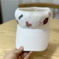 Sombrero de sol tejido blanco sin parte superior con decoraciones de diamantes de imitación brillantes. - Ajustable de 54-60 cm / Blanco