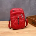 Borsa a tracolla da donna in morbida pelle lavata retrò borsa per telefono casual rossa. - Rosso