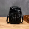 Borsa a tracolla da donna in morbida pelle lavata nera, comoda borsetta porta cellulare casual. - Nero