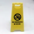 Mini cartel de advertencia prohibido fumar amarillo de plastico decoracion escritorio - Prohibido Fumar Chino