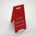 Mini cartello di avvertimento da scrivania novità rossa con messaggio romantico casa. - Buon Natale Rosso