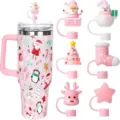 Vista dettagliata del bicchiere natalizio rosa con simpatici copripaglia in silicone. - Rosa 10mm / Confezione da 6 come mostrato