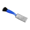 Spazzola per pulizia auto bifacciale con manico blu, setole morbide e panno in microfibra. - Blu