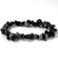 Pulsera elástica de cuentas con chips de piedra negra natural y obsidiana copo de nieve - Obsidiana copo de nieve natural