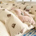 Cozy cotton 4-piece bedding set with cute brown bear prints and classic stripes for all seasons. - Dudu Bear