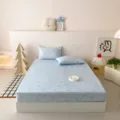 Set lenzuola con angoli in morbido cotone con stampa di cavalli e nuvole, biancheria accogliente. - Ninnananna