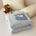 Couette d'été légère en bleu avec jolie application de chiot et motif nœud pour lit simple. - Chien à Motif Floral