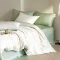 Summer Tencel πολυτελές σετ κλινοσκεπασμάτων σε ανοιχτό πράσινο και λευκό με παπλωματοθήκη. - Πράσινο σύννεφο βερίκοκου
