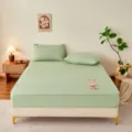 Coprimaterasso con angoli impermeabile con design orsetto carino, verde, universale. - Orso Verde