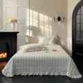 Colcha elegante de algodón de fibra larga con volantes, juego de ropa de cama acolchada. - Colcha individual de 200x230cm / Amor de mariposa - Blanco cálido