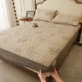 Lenzuolo con angoli trapuntato in cotone lavato con stampa farfalla, biancheria da letto morbida. - Colore magico - Farfalla luna