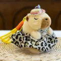 Cute capybara plush keychain, adorable stuffed animal bag charm with straw hat and leopard skirt. - Capybara - Leopard Print Dress, 12cm