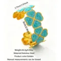 Brazalete abierto de acero inoxidable esmaltado con flor, joyería de lujo trébol dorado. - Azul