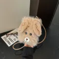 Bolso cruzado de teléfono de oso de peluche, lindo bolso de hombro de invierno esponjoso para niñas. - Bolso Bandolera de Perro / Caqui