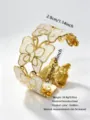 Goldener Edelstahl Emaillierter Schmetterling Armreif, elegante offene Armbänder Schmuck. - Mehrschichtiger Schmetterling Stil (RT120SZ-white) / Weiß
