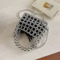 Bolso de mano de cuentas metálicas plateadas con bolsa interior negra, mini bolso cruzado elegante. - Plateado