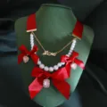 Retro parel choker ketting met rode lint, schattige strikjes en Love hanger voor dames. - Rood (M230529003-2)