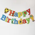 Vue détaillée de la bannière de fête d'anniversaire sur le thème du football coloré. - Bannière d'Anniversaire de Football