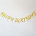Goldener Glitzer Happy Birthday Buchstaben Banner fuer wundershoene Geburtstagsfeier. - Happy Birthday in Goldglitzer