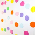 Ghirlanda di pois in carta colorata per matrimonio, compleanno, festa e decorazione festiva. - Dischi Colorati