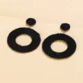 Handgemaakte zwarte kraal cirkel oorbellen boheemse retro mode statement sieraden voor vrouwen - Zwart