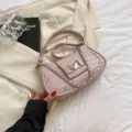 Pink crocodile pattern shoulder bag with chain and heart lock for women fashion style. - Pink
