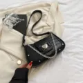 Elegant black crocodile pattern shoulder bag with chain and heart buckle for women - Black