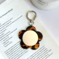 Französischer Schildpatt Blumen Spiegel Schlüsselanhänger süße tragbare Make-up Zubehör Tasche - Größe Ca. 5.9cm*5.9cm 15g / Leopardenmuster