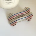 Pince à cheveux os rayée colorée, accessoire coiffure mignon en acétate pour femmes. - Os Rayé Blanc