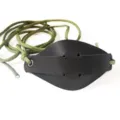 Zwarte lederen katapult tas met groen paracord, duurzaam jacht outdoor zakje sling accessoire. - Zwart