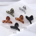 Kleine haarklemmen in matte en glanzende afwerking, perfect voor pony en zijhaar stijlen. - Kruislings Model / 1 Stuk/Pak / Gemengde Kleuren